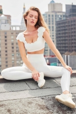 Топ Chic Ivory Топ Chic Ivory