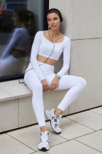 Лонгслив Gates Up Crystal White