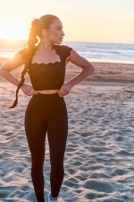 Топ Rise Above Scallop Black Топ Rise Above Scallop Black